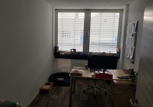 Büro 1