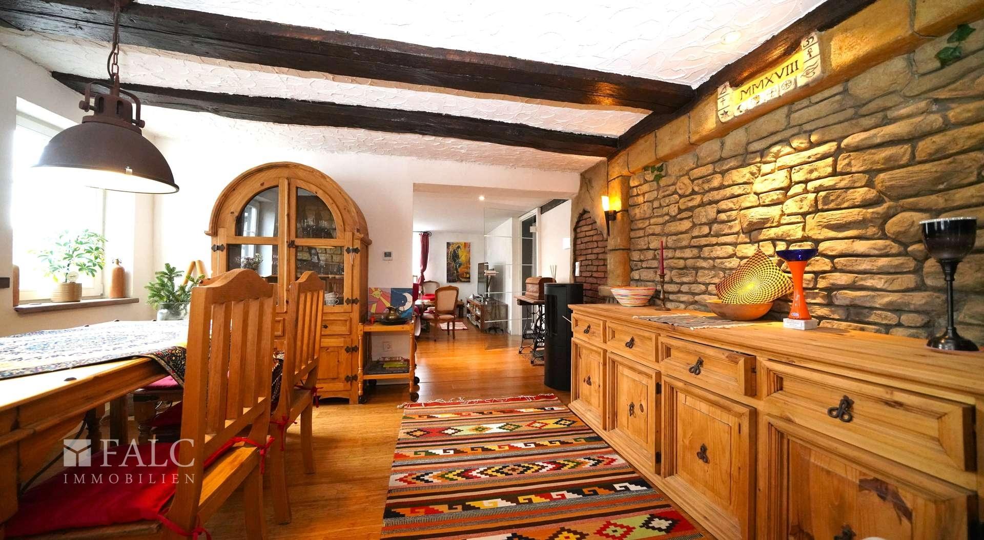 Wohn- und Esszimmer  1. OG