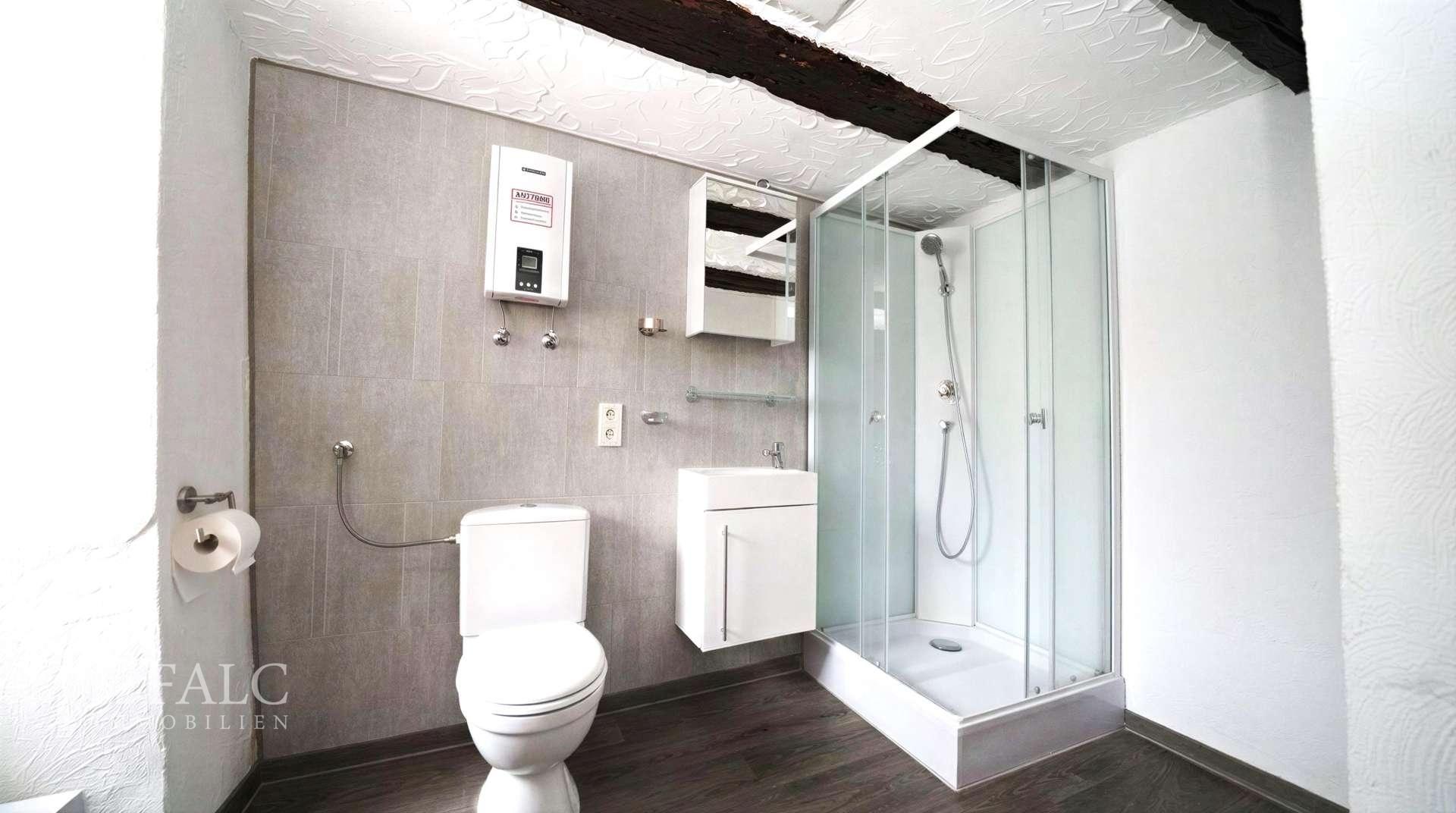 Duschkabine mit WC 2. OG 