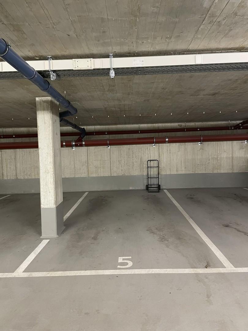 Tiefgaragenstellplatz