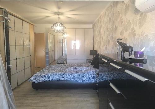 Schlafzimmer OG mit Klima