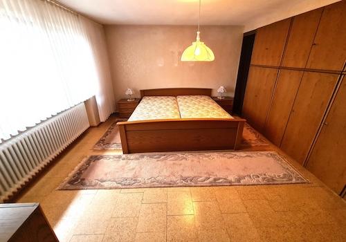 z.B. Elternschlafzimmer