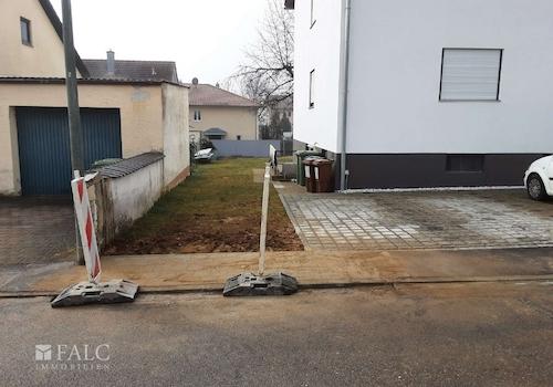 Zufahrt zum Grundstück