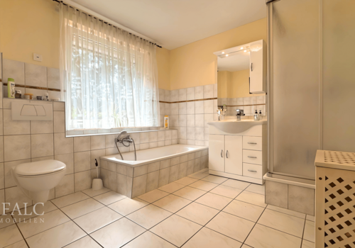 Badezimmer im Erdgeschoss 