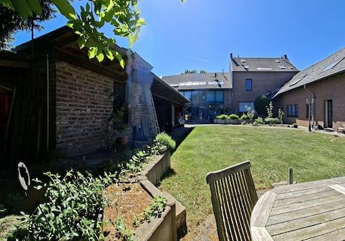 Innenhof mit Haus 4; 1; und 2