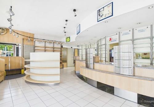 Gewerbefläche vorne