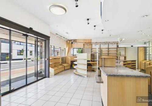 Gewerbefläche vorne