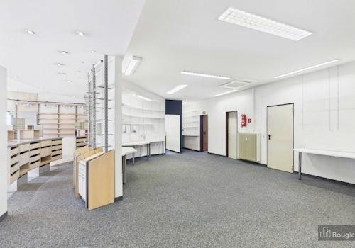 Gewerbefläche hinten