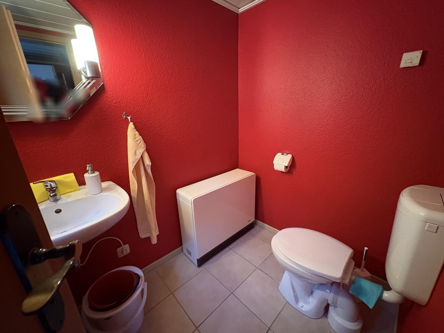 WC in Gewerbeeinheit