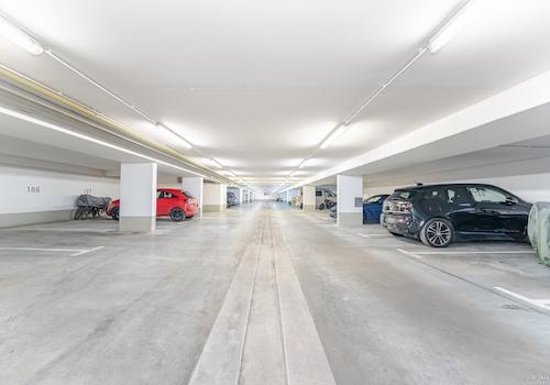 Tiefgaragenstellplatz