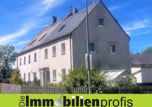Attraktive Doppelhaushälfte bei Helmbrechts – Helmbrechts , de – Bild 1 von 9