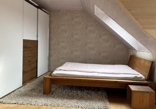 Schlafzimmer 1