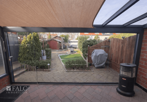 Ausblick aus dem Wintergarten.