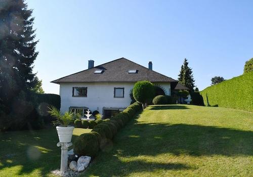 Hausansicht Gartenseite