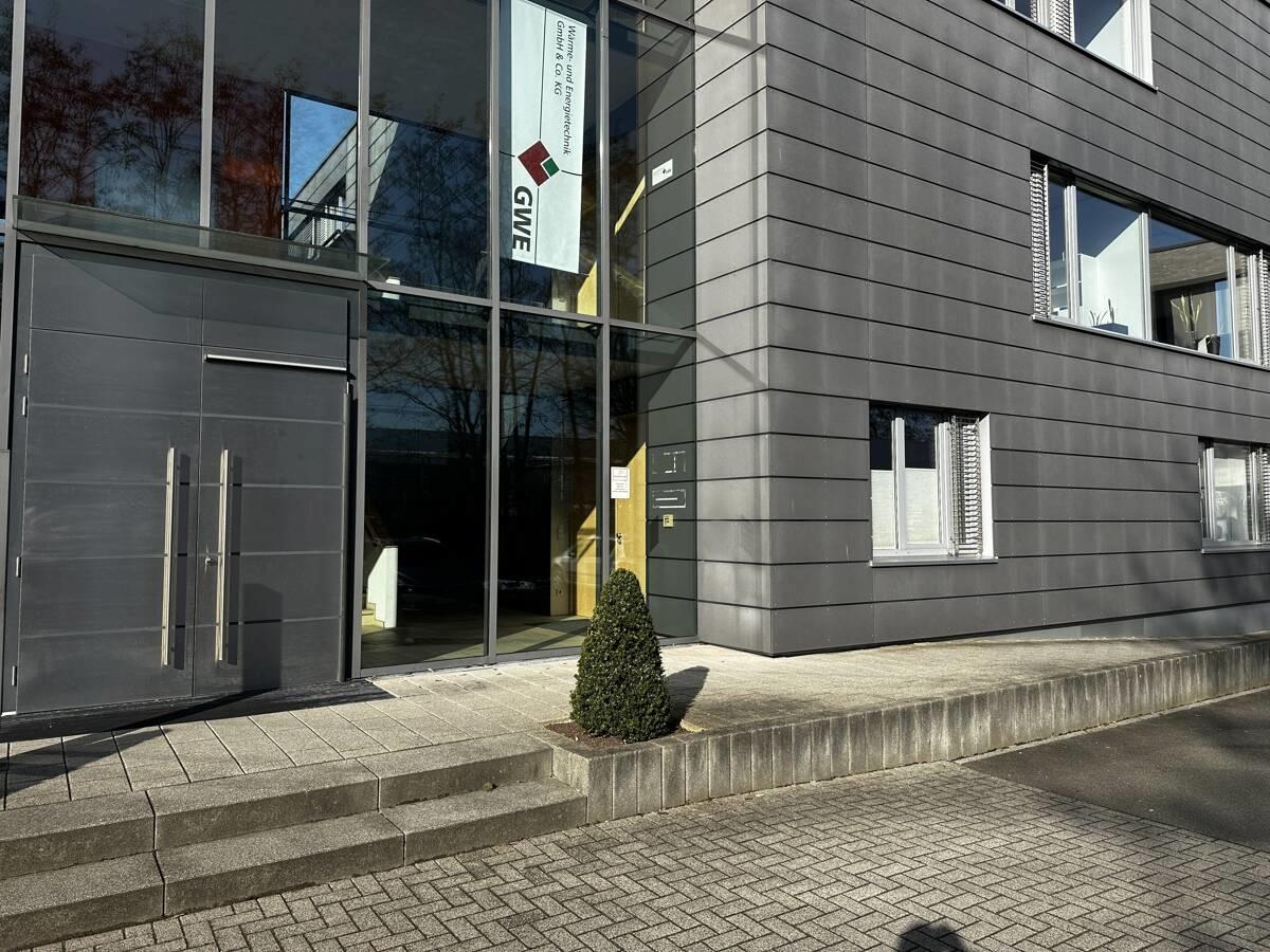 Eingangsbereich Gebäude