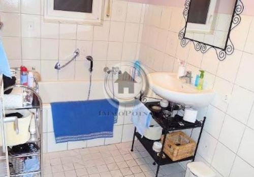 Tageslichbad mit Wanne