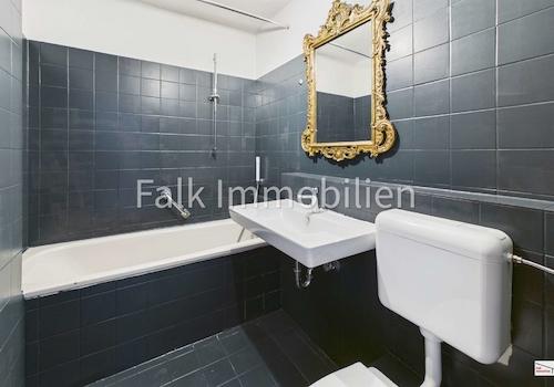 innenliegendes Bad mit Badewanne