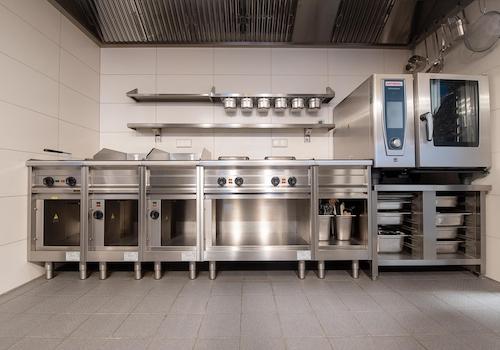 Profi-Küche 1