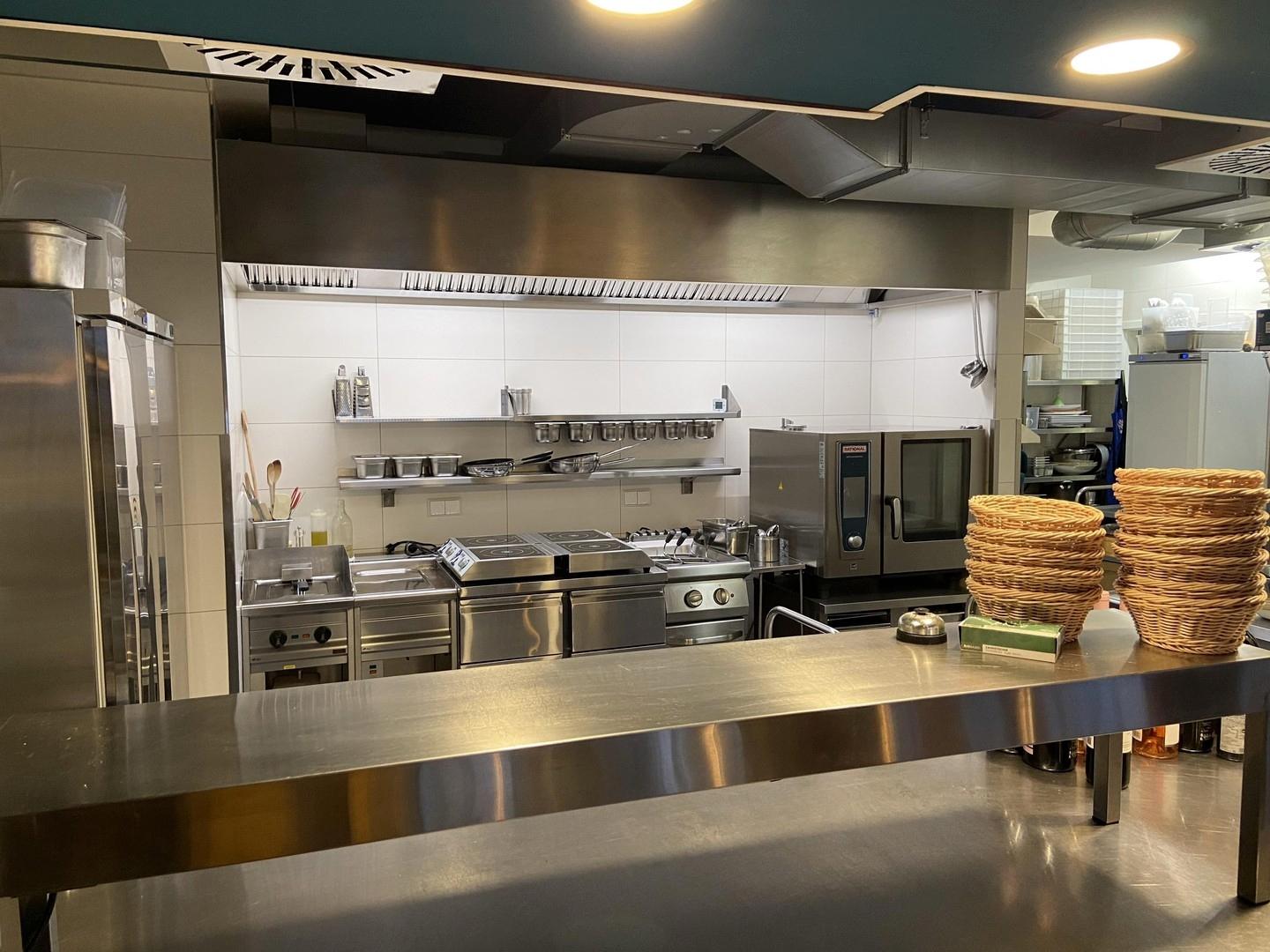 Prof-Küche 2