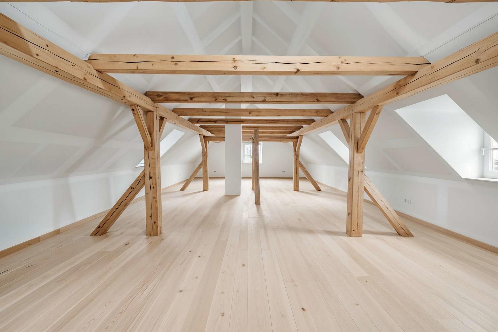 Dachboden - (KI generiert)