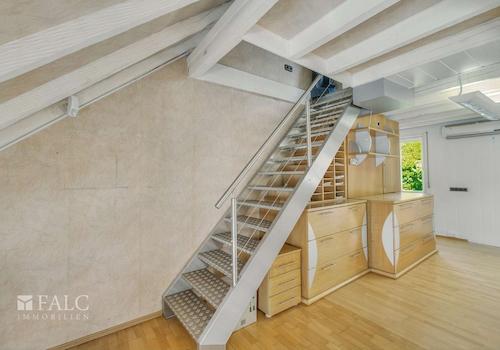 Aufgang zum Studio/Dachgeschoss
