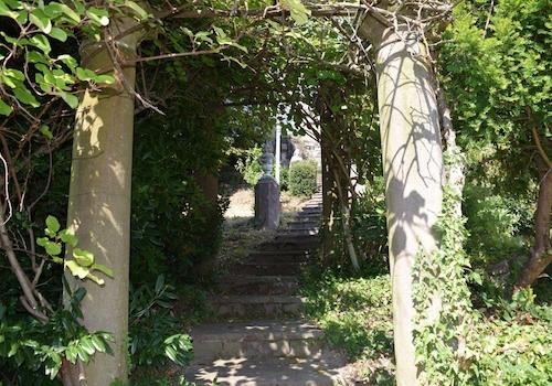 Säulenanlage an Treppe