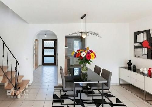 Esszimmer - (KI generiert)