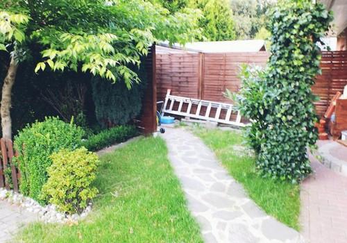 Grundstück am Hauseingang