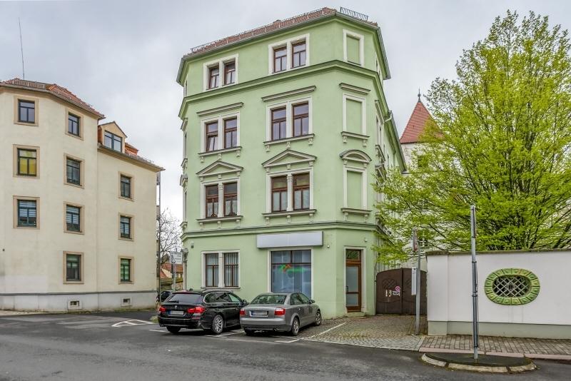 Straßenansicht Hauseingang