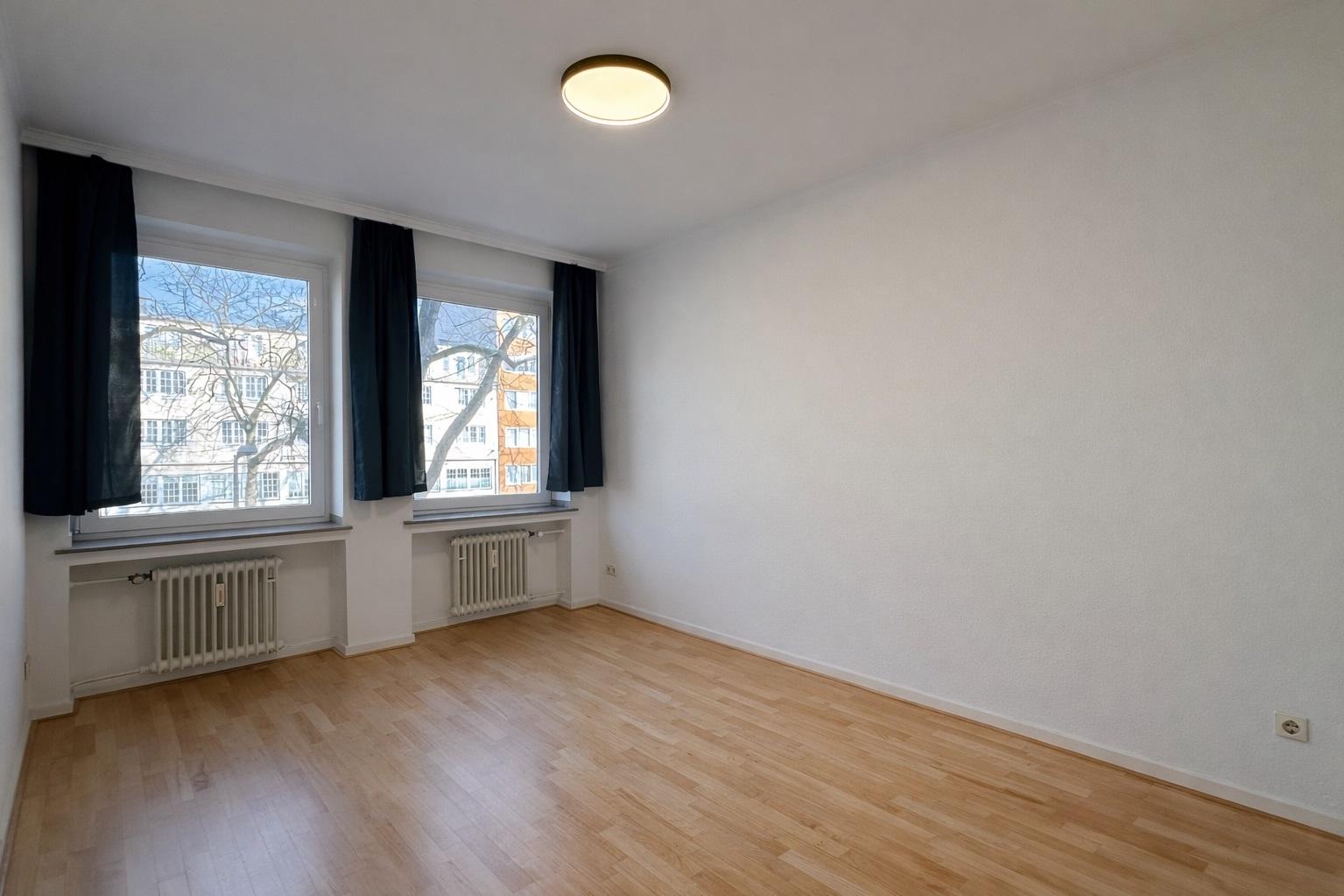 Kind / Arbeitszimmer