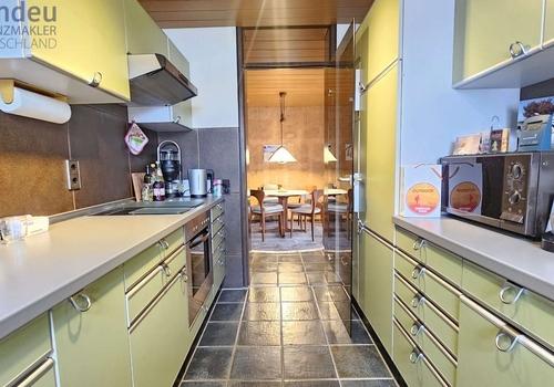 Küche und Esszimmer