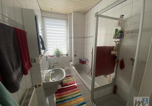 Tageslicht-Bad im 1. Obergeschoss