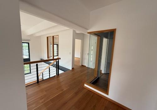 Galerieebene mit Blick zum Wannenbad