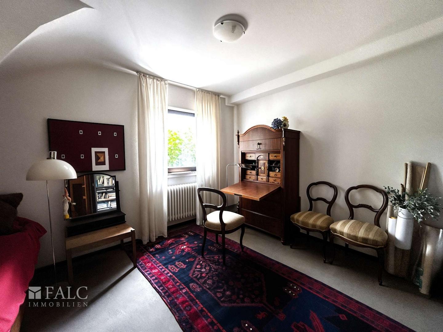 Arbeitszimmer