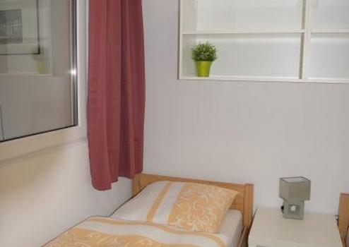 Property thumbnail 9