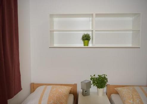 Property thumbnail 11