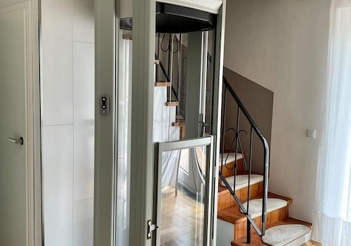 Lift Erdgeschoss zu Hauptgesch