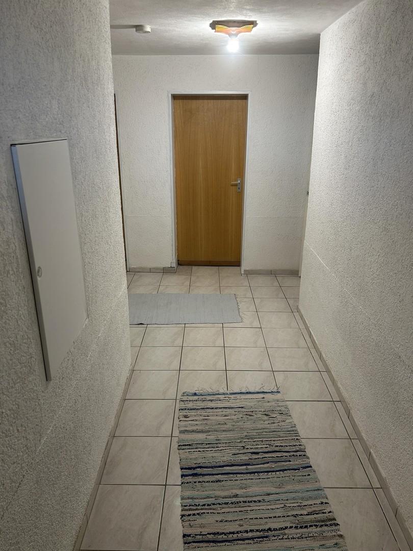 Diele Keller von Treppenabgang