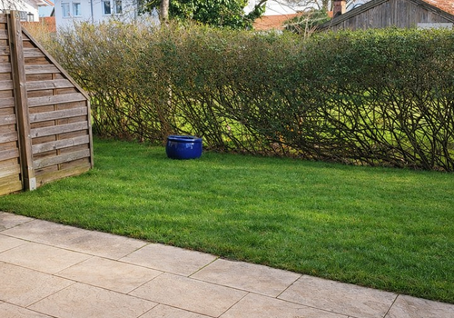 Eigener Garten und Terrasse