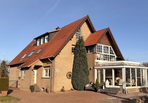 Hausansicht von vorne