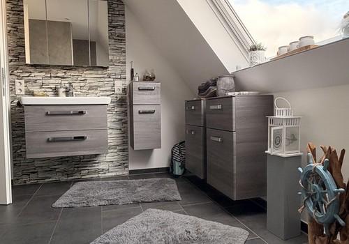 Obergeschoss: Badezimmer