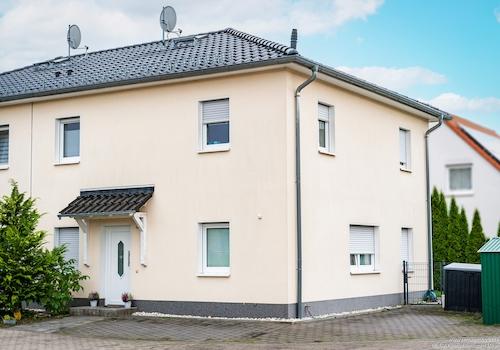 Doppelhaushälfte rechts