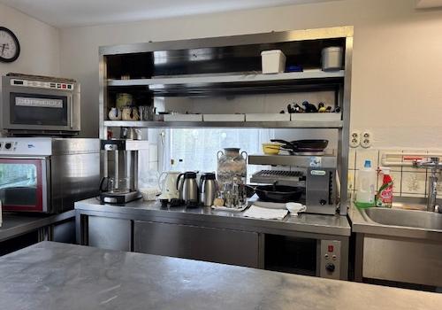 Wärmeschrank mit Elektro-Salamander