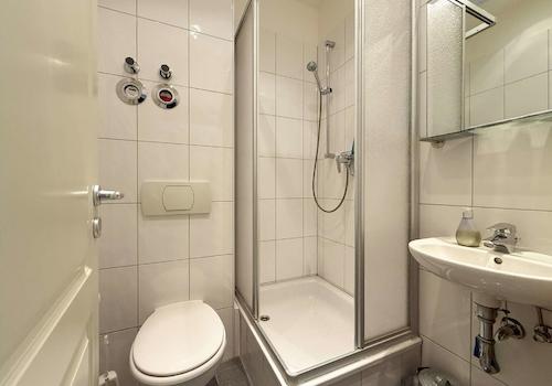 Duschbad untere Etage