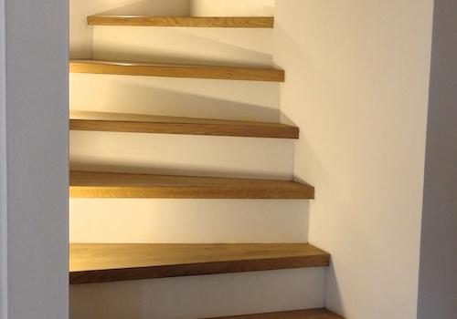 Treppe Beton_Eiche zum OG