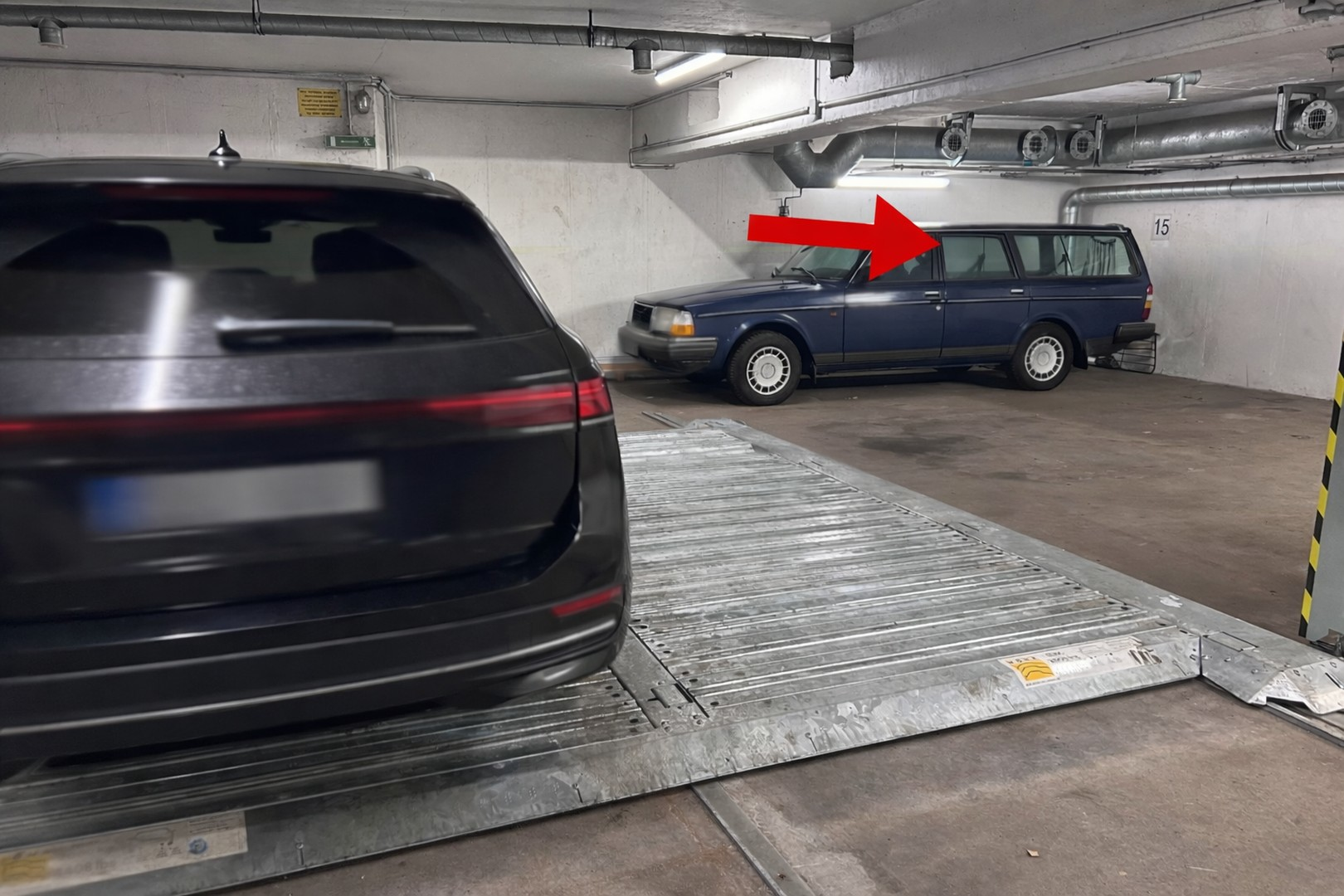 Tiefgaragenstellplatz