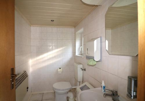 Bild 4 Gäste-Toilette