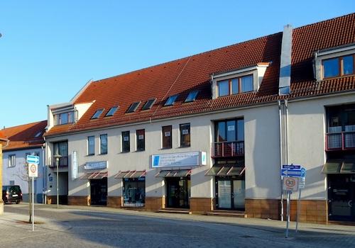 Bild 1 Wohn- und Geschaftshaus Straßenansicht