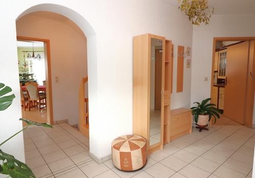 Bild 3 Flur Erdgeschoss