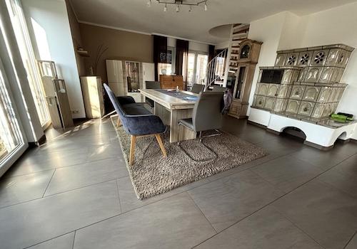 1. OG Essbereich, Kachelofen